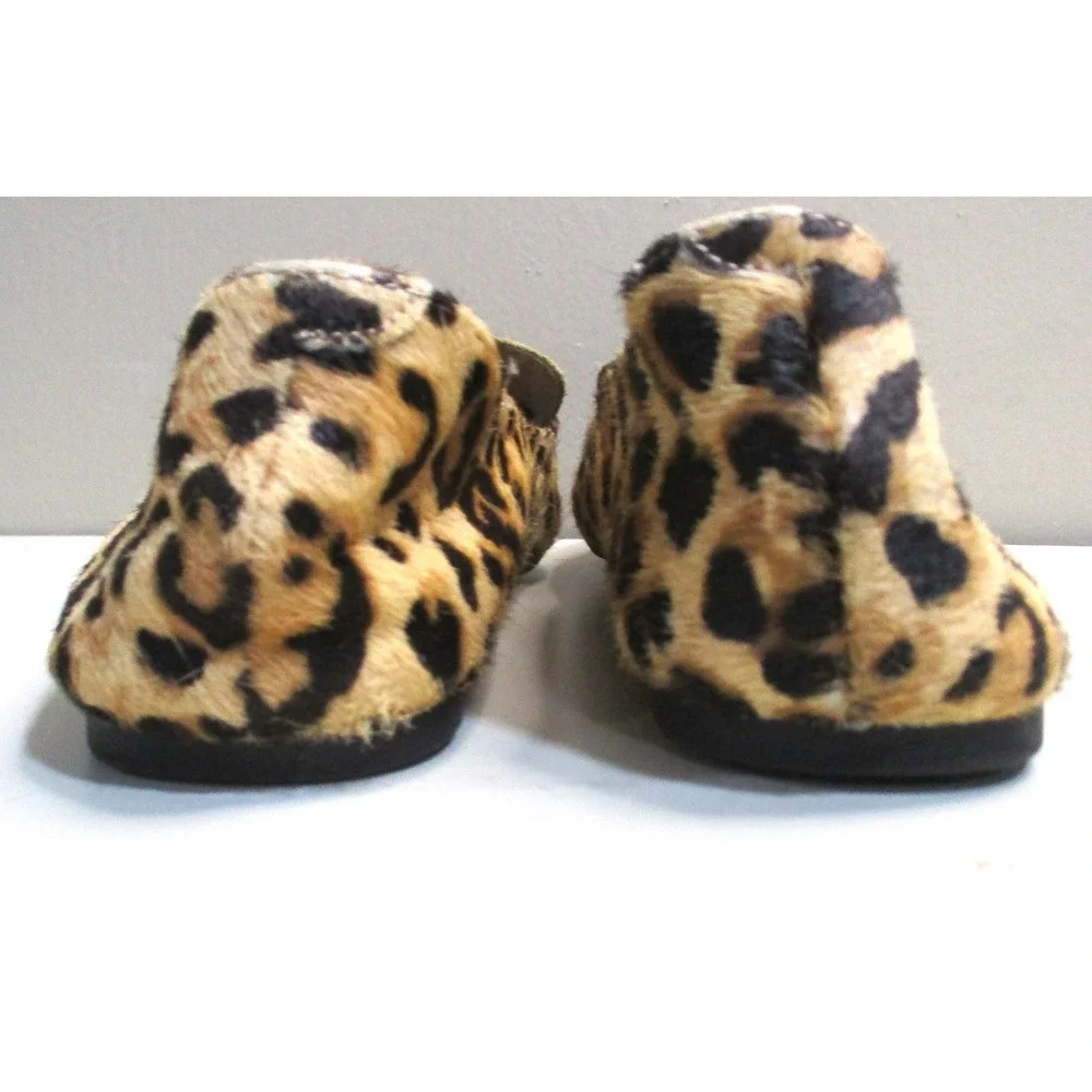 Steve Madden Featherl Leopard Print Cow Hair Pointed Toe Loafers Flats Size 6M